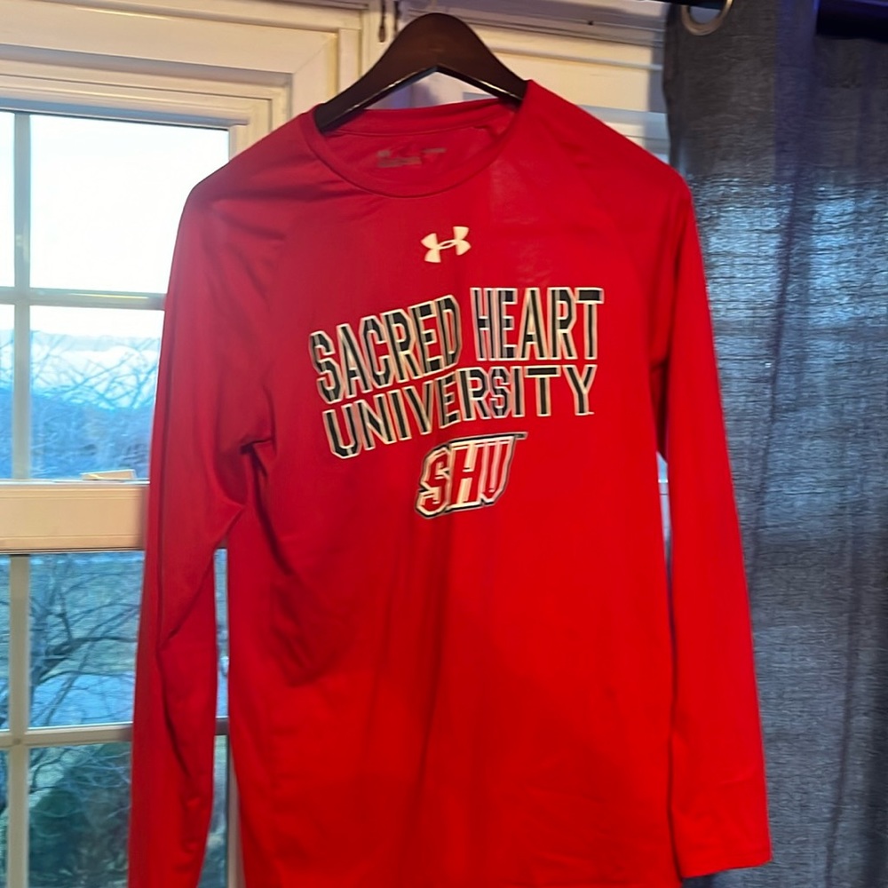 sacred heart university under armour long sleeve